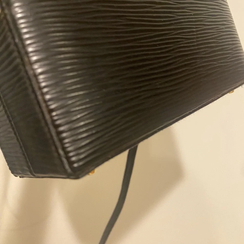 Fendi Bag - Picture 7 of 12